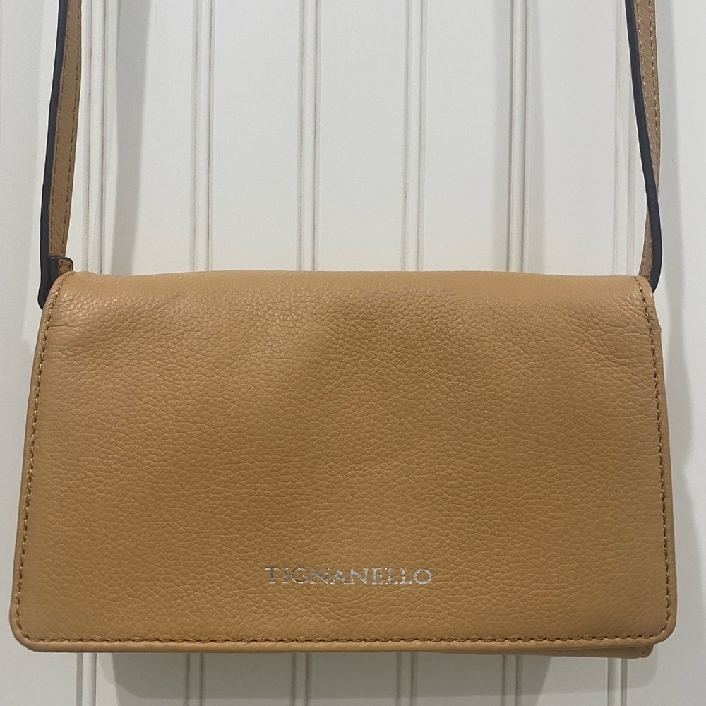 NWOT Tignanello Slim Cellphone Crossbody Leather; color: Honey Tan - Picture 1 of 13